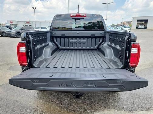 Onyx Black 2026 GMC Canyon Elevation