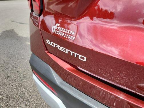 2025 Kia Sorento LX
