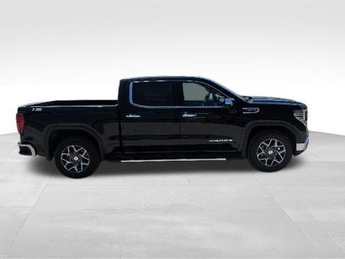 Onyx Black 2023 GMC Sierra 1500 SLT