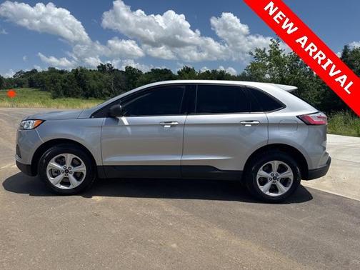 2021 Ford Edge SE