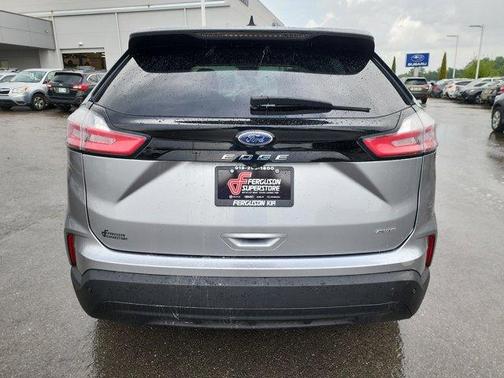 2021 Ford Edge SE