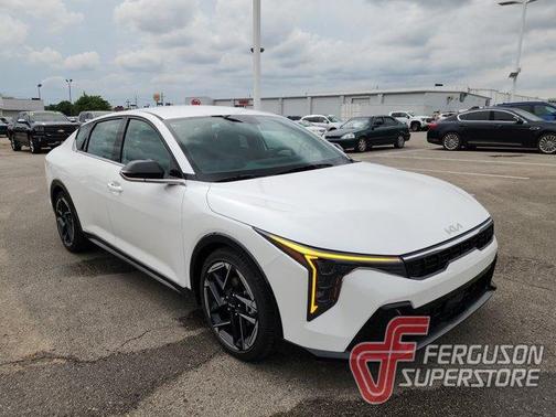 2025 Kia K4 GT-Line