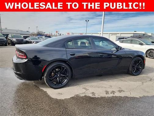 2016 Dodge Charger SE