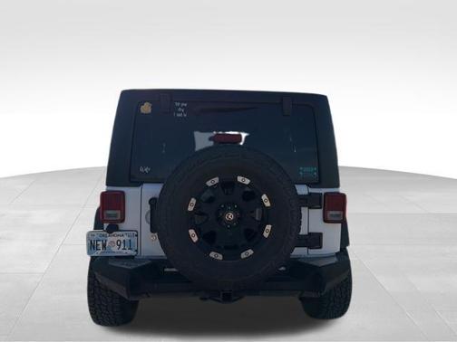 Bright White Clearcoat 2013 Jeep Wrangler Unlimited Sport