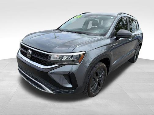 Platinum Gray Metallic 2024 Volkswagen Taos 1.5T S