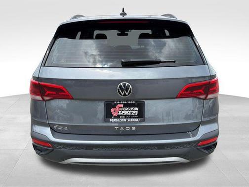 Platinum Gray Metallic 2024 Volkswagen Taos 1.5T S