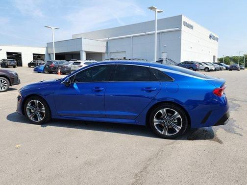 2022 Kia K5 EX