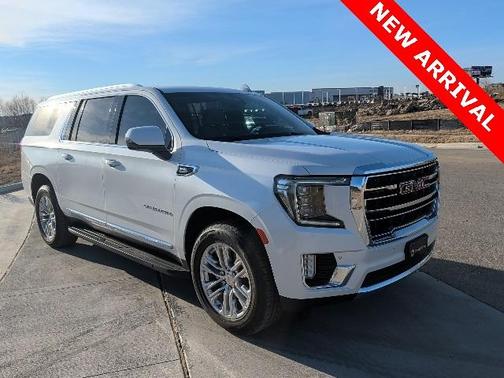 2022 GMC Yukon XL SLT