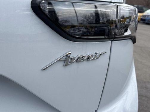 White 2026 Buick Envision Avenir
