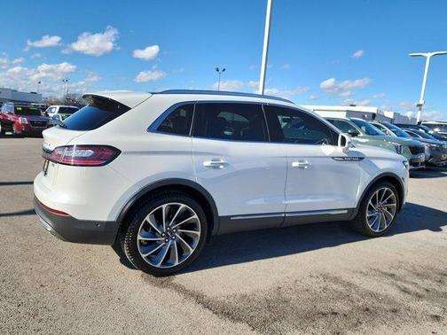 2020 Lincoln Nautilus Reserve