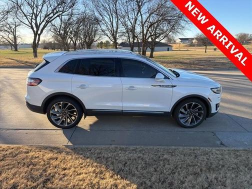 2020 Lincoln Nautilus Reserve