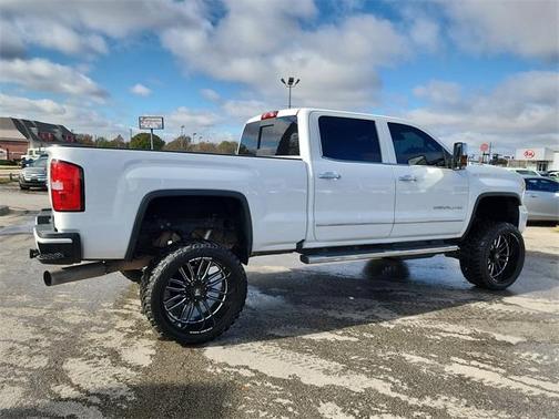 2017 GMC Sierra 2500 Denali