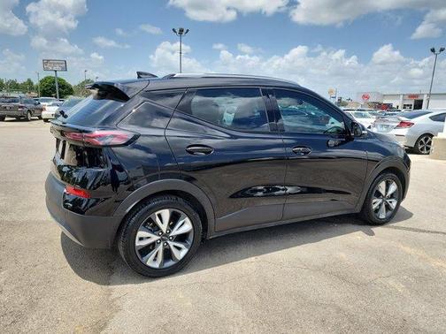 2022 Chevrolet Bolt EUV LT