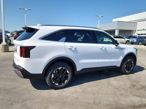 2025 Kia Sorento S