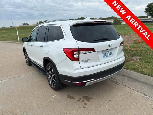 2022 Honda Pilot Touring 7-Passenger