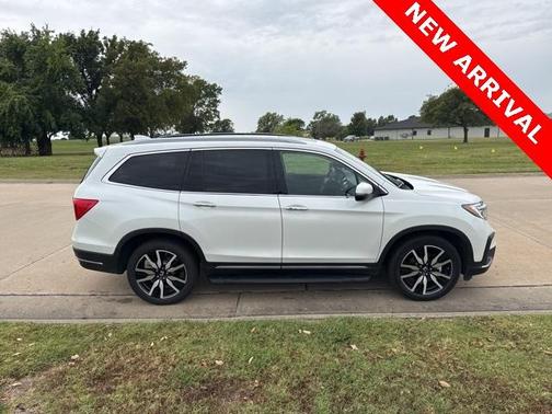 2022 Honda Pilot Touring 7-Passenger