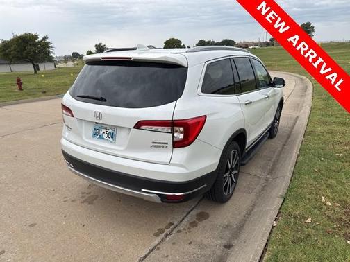 2022 Honda Pilot Touring 7-Passenger