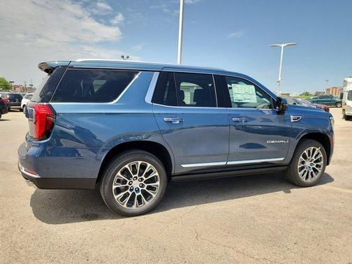 2025 GMC Yukon Denali