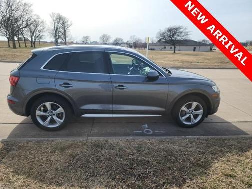 2020 Audi Q5 45 Premium