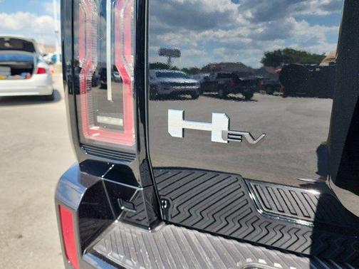 2025 GMC HUMMER EV SUV 2X