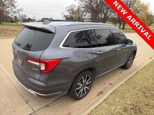 2022 Honda Pilot Touring 7-Passenger