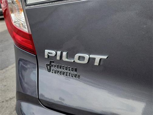 2022 Honda Pilot Touring 7-Passenger