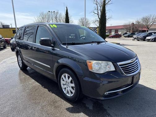 2014 Chrysler Town & Country Touring