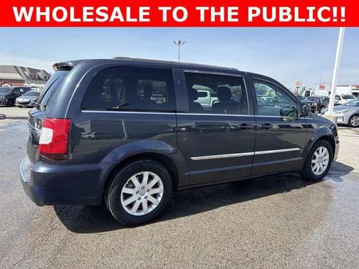 2014 Chrysler Town & Country Touring