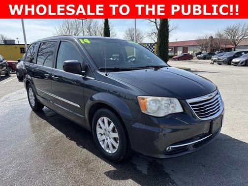 2014 Chrysler Town & Country Touring