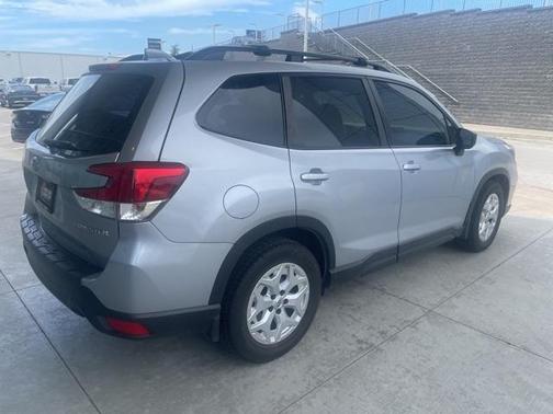 2019 Subaru Forester Base (CVT)