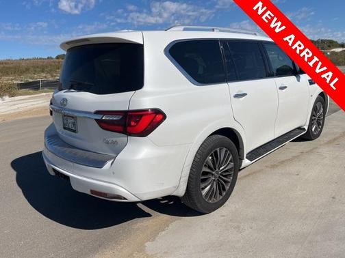 2018 INFINITI QX80 Base
