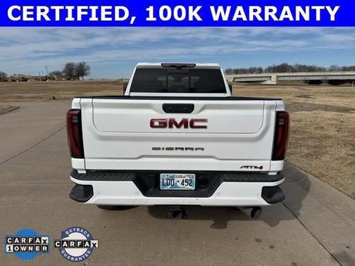 2024 GMC Sierra 2500 AT4