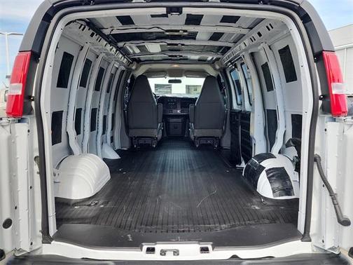 2025 Chevrolet Express 2500 Work Van