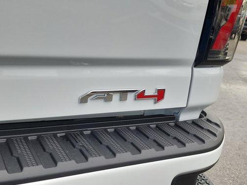 2026 GMC Sierra 2500 AT4