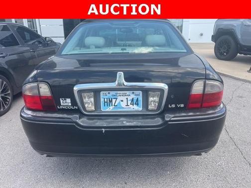2005 Lincoln LS