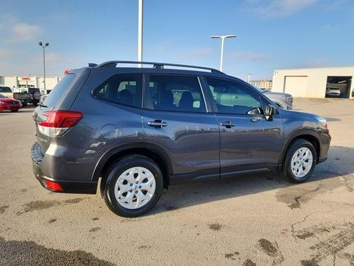 2020 Subaru Forester Base (CVT)