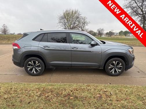 2024 Volkswagen Atlas Cross Sport 2.0T SE