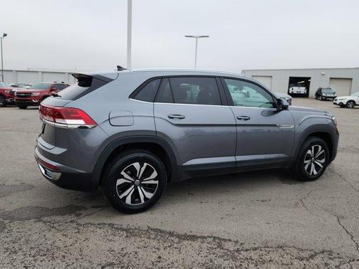 2024 Volkswagen Atlas Cross Sport 2.0T SE