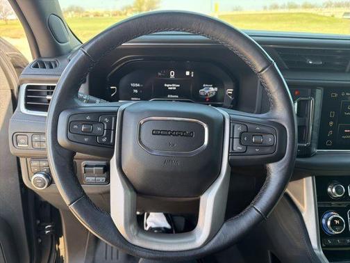 Onyx Black 2022 GMC Yukon Denali