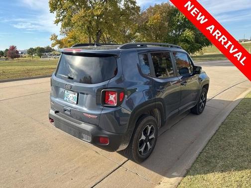 2022 Jeep Renegade Trailhawk