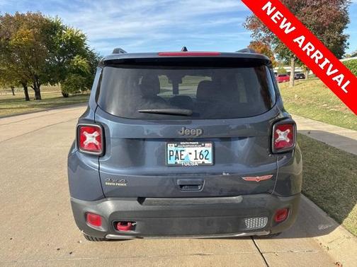 2022 Jeep Renegade Trailhawk