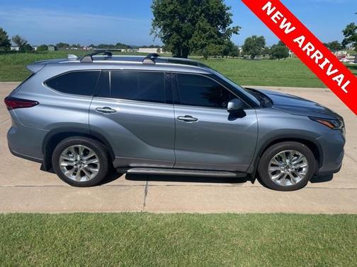 2022 Toyota Highlander Limited