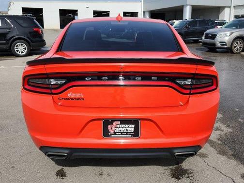 2016 Dodge Charger SXT