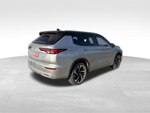 Platinum 2025 Mitsubishi Outlander PHEV SEL