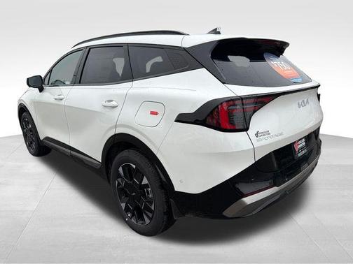Snow White Pearl 2026 Kia Sportage Hybrid SX-Prestige