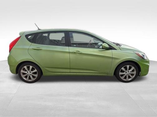 Electrolyte Green 2012 Hyundai Accent SE