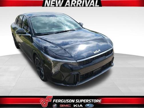 Aurora Black Pearl 2025 Kia K4 GT-Line