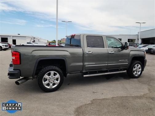 2017 GMC Sierra 2500 Denali