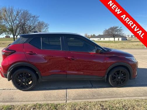 2022 Nissan Kicks SV