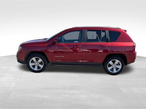 Deep Cherry Red Crystal Pearlcoat 2017 Jeep Compass Latitude